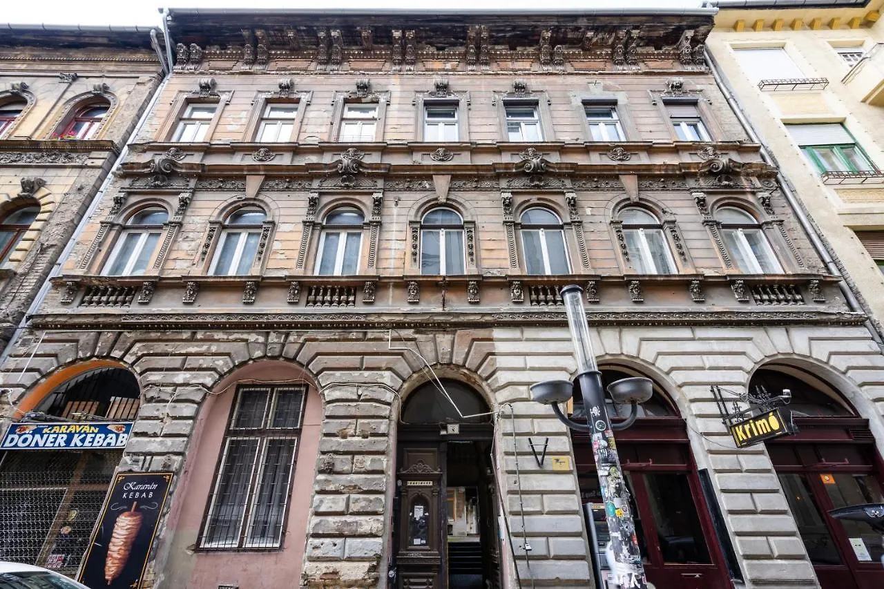 Artistic Home Apartment Budapest